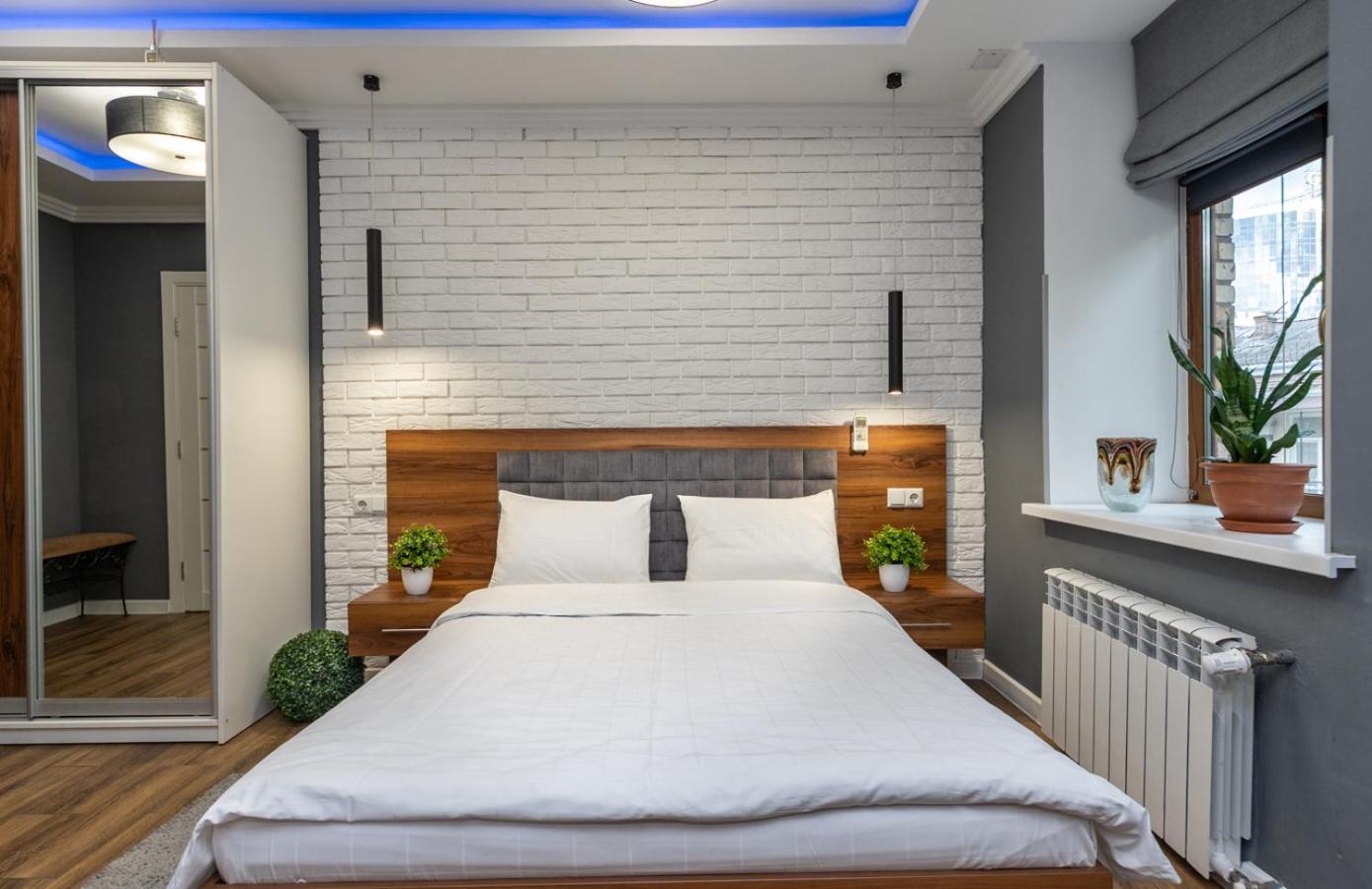 Lux Apartment Near Arena City Киев Екстериор снимка