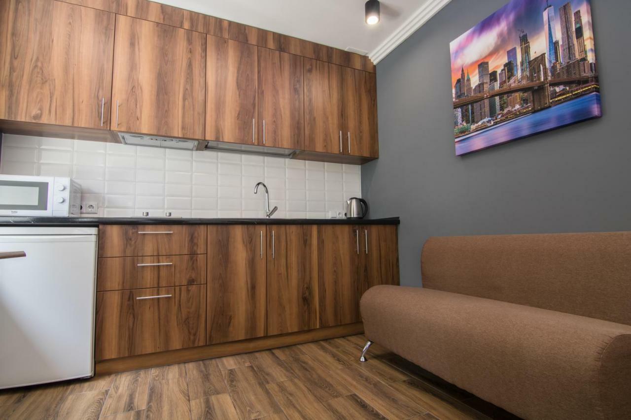 Lux Apartment Near Arena City Киев Екстериор снимка